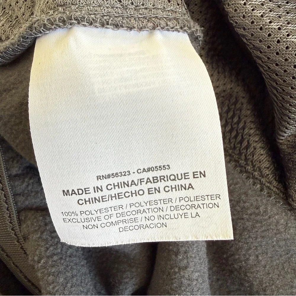 Nike Dri-FIT Therma Swoosh Tapered Basketball Athletic Sports Pants in Gray - Picture 8 of 8